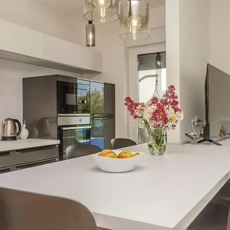 Adriatic With Pool Apartman *