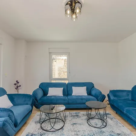 Apartman Adriatic With Pool Vodice