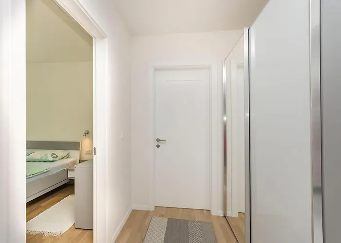 Adriatic With Pool Apartman *