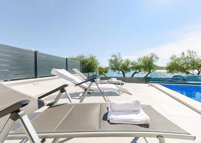 Adriatic With Pool Apartman