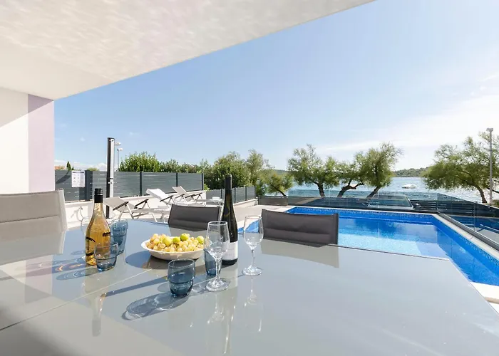 Adriatic With Pool Apartman *